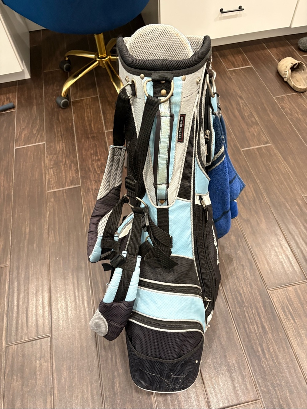 Tour Edge Light Blue and Black Women’s Travel Golf Bag with Dual Straps